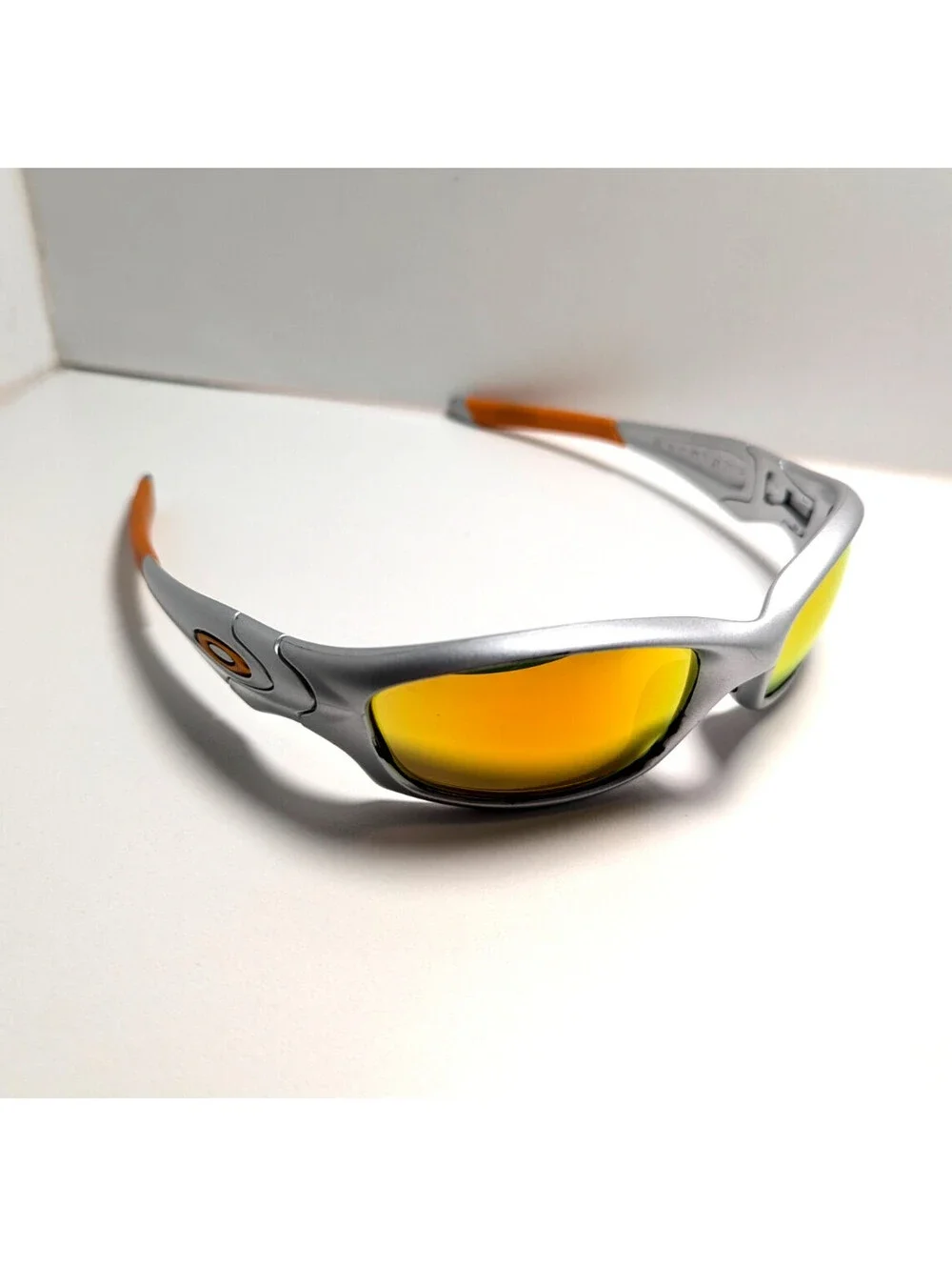 Oakley Straight 04-331 Fire Iridium Lens Silver Wrap Men's Sunglasses 61-18-135